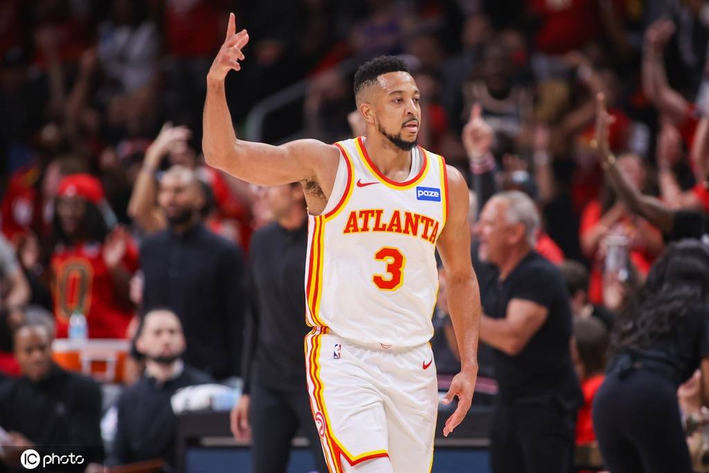 麦科勒姆绝杀布伦森26分 老鹰胜尼克斯总分2-1